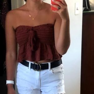 FLOWY STRAPLESS TOP